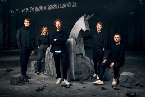 JvM gründet Unit für die Betreuung von Start-Ups - Das JvM START-Team nimmt Start-Ups ins Visier: Jakob Cassebaum, Lotte Wiesner, Jonas Bailly, Michael Wilde und Paul Brenndörfer (v.l.n.r.) - Foto: JvM